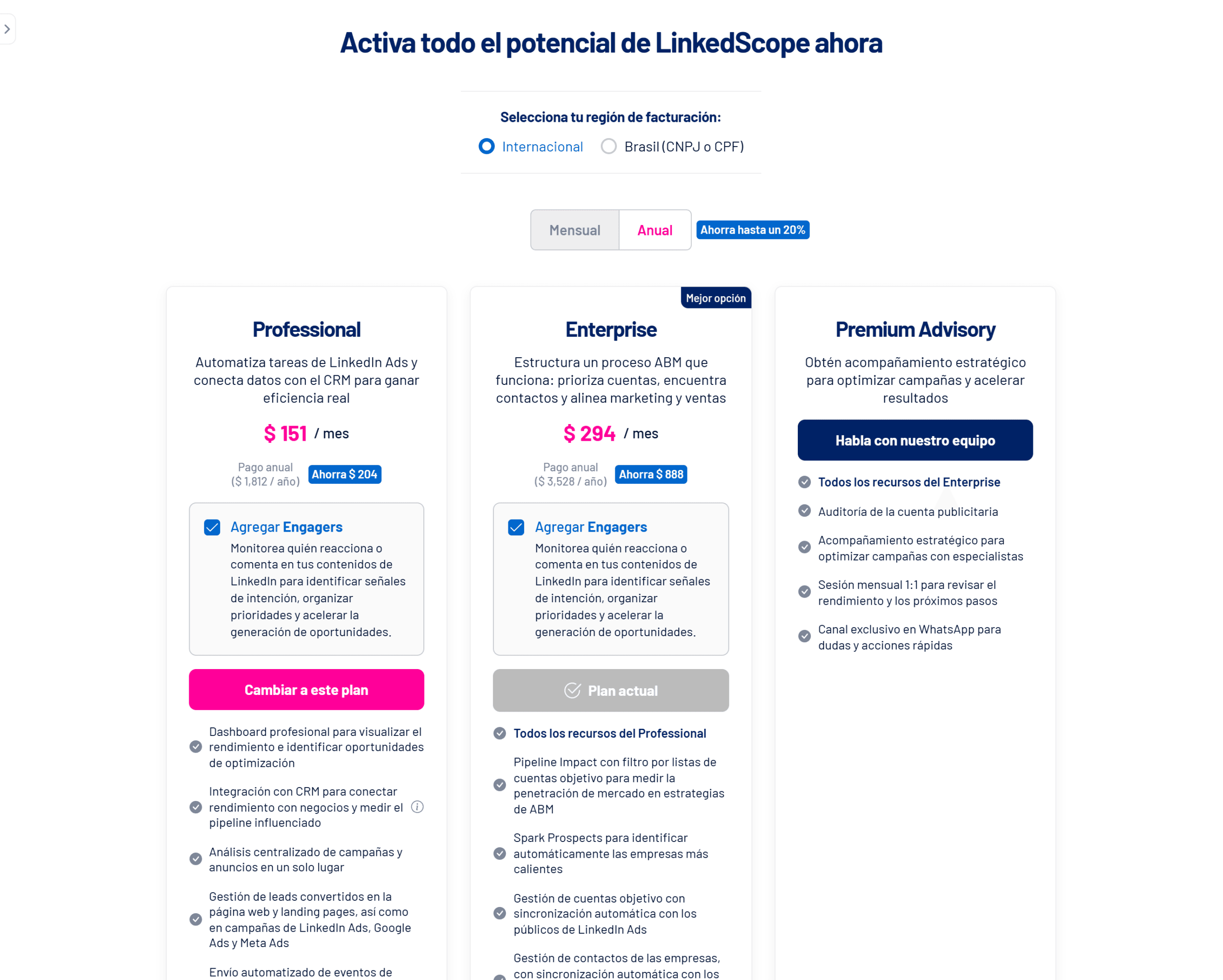 Pantalla de planes con región de facturación, periodicidad y el add-on Engagers